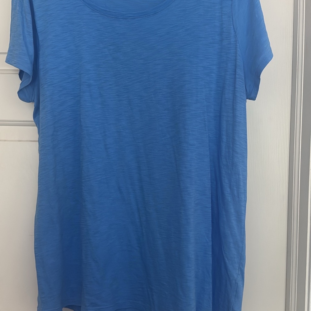Lilly Pulitzer XL Scoop Neck Tee